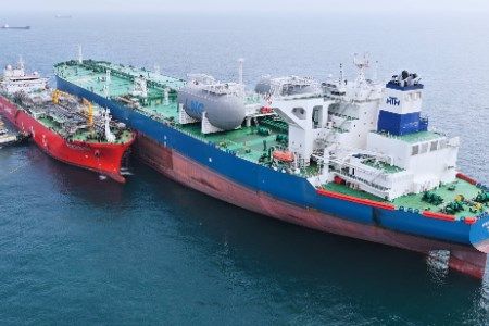CLPe and CNOOC achieve VLCC LNG bunkering operation in Hong Kong waters
