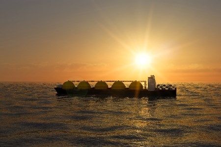 Latham & Watkins advises Delfin Midstream on offshore floating vessel LNG facility