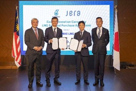 PETRONAS and JERA sign new long-term supply deal extending partnership